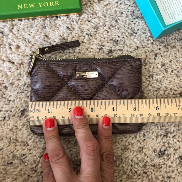Beautifully made Kate Spade coin/card pouch. New. - Picture 3 of 6